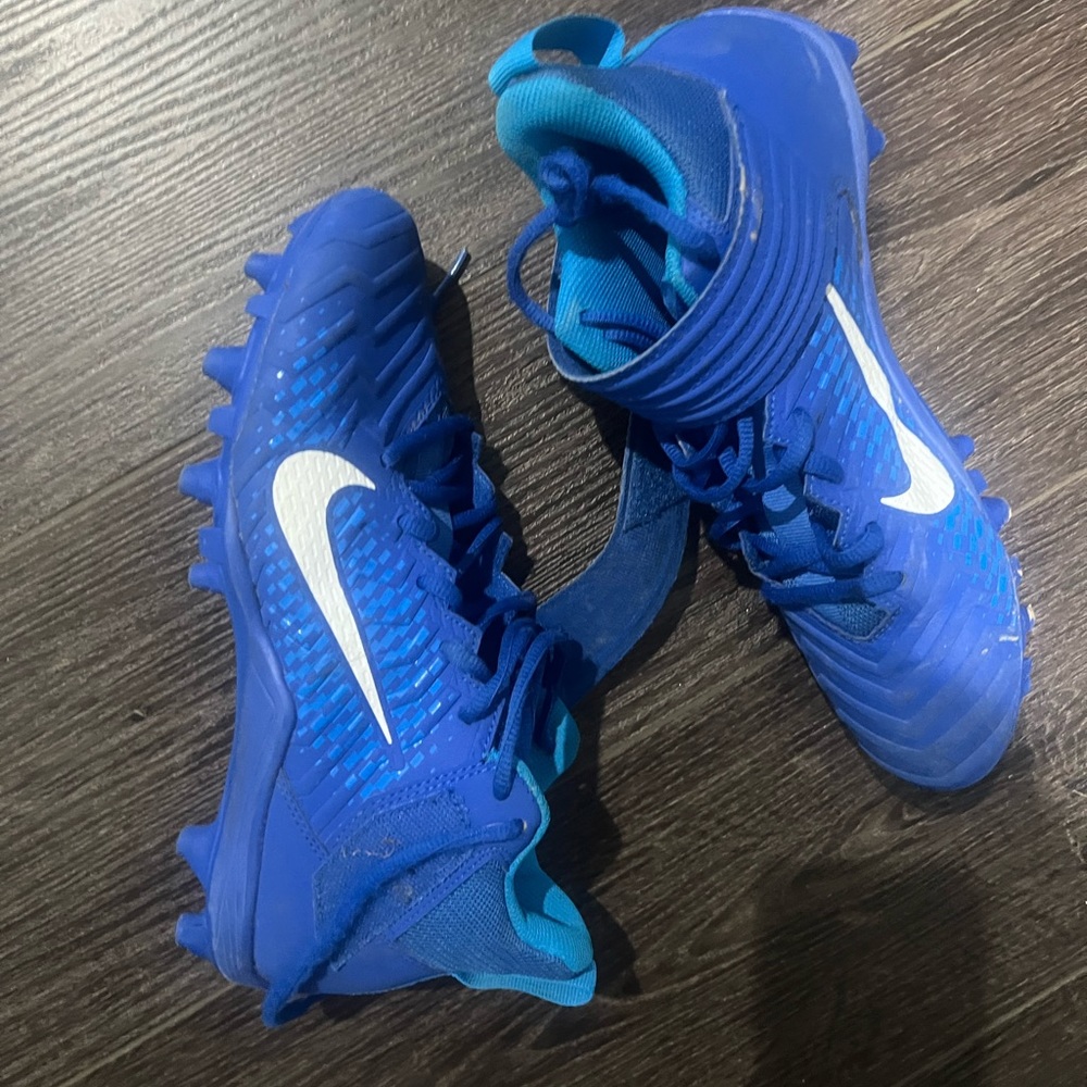 Nike Men’s Alpha Nike Cleats (size 7)